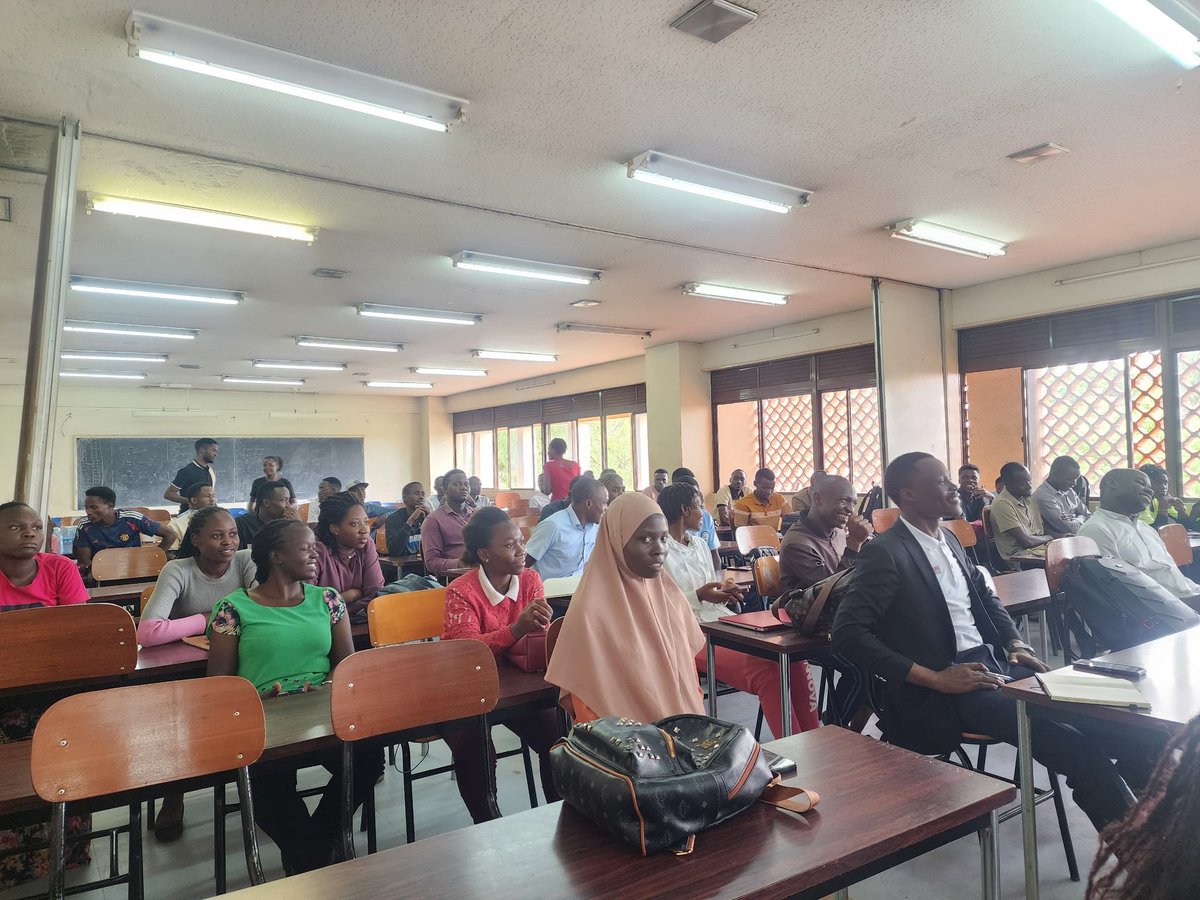 JimjamesMuhwezi's tweet image. It was a great honor taking part in the CONAS Finalist career seminar the first of the it's kind @Makerere and I thanks my model college @MakCoNAS for the wonderful example exhibited 🤝
I really learnt alot and I believe my days after will be better off👍
Thanks to @miic_ug