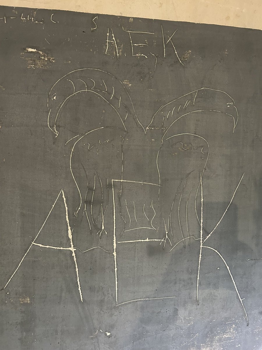 Καλησπέρα ,
Πάλι εδώ για να μάθουν τα παιδιά τι έκανε ο Ναζισμός και τα παράγωγα του στην ανθρωπότητα.
Πρέπει τα παιδιά να μαθαίνουν καθ´ όλη την διάρκεια μέχρι την ενηλικίωση τους 

Κοραη 4 Αθήνα