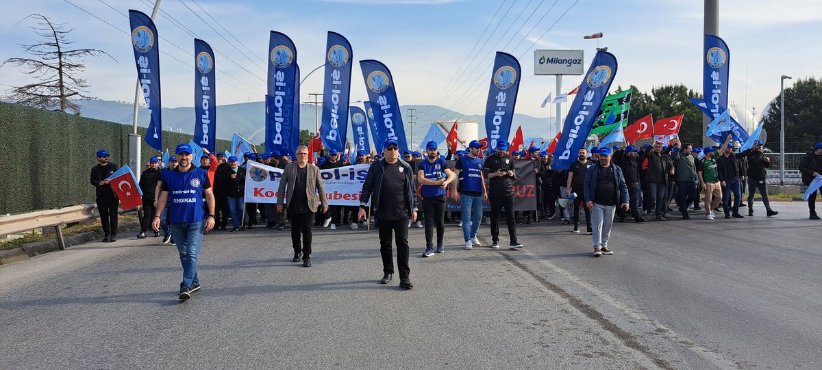 petroliskocaeli's tweet photo. TÜPRAŞ İzmit İşçisi Rafineriden Ses Yükseltiyor. https://t.co/1oUkgjl0E8