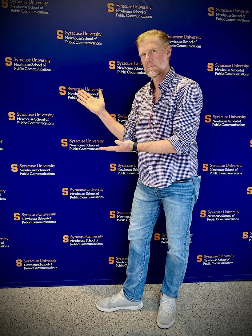AlexiLalas's tweet photo. Fun time molding young minds at @SyracuseU and the @NewhouseSU communication school. I’m a sucker for a step &amp; repeat. https://t.co/drpNqCDrkV