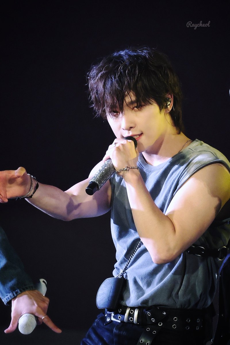 250424 SEVENTEEN ‘Holiday’ fm in Osaka

🐺

#디노 #이찬 #DINO #李灿 
#SEVENTEEN #세븐틴