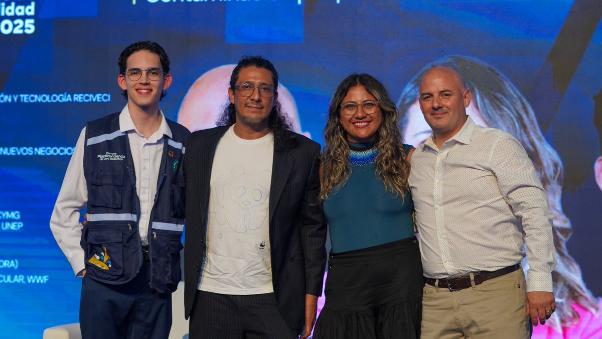 origin_recycle's tweet photo. Fuimos parte de la Cumbre de Sostenibilidad ESG 2025 de Ekos, donde nuestro Director de Asuntos Corporativos y Nuevos Negocios, Javier Díaz, participó en el foro: “Contaminación por plásticos: una batalla que no se puede perder.” https://t.co/itd0NSSNyz