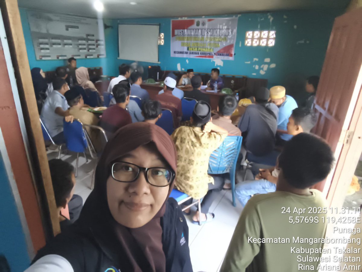 rhyna_amir's tweet photo. Kamis (24/4/25), Rina Ariana Amir, Luhkan Takalar mengikuti kegiatan Musyawarah Desa Khusus Pembentukan Koperasi Desa Merah Putih Desa Punaga, Kec. Laikang Kab. Takalar
#GiatLuhkanSatminkalMaros
@BRPBAP3_Maros @pusluh_bppsdm https://t.co/fg2Sawtd6O
