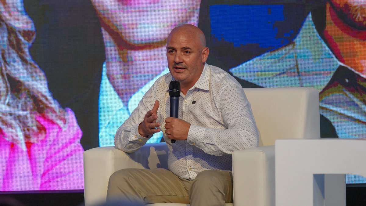 origin_recycle's tweet photo. Fuimos parte de la Cumbre de Sostenibilidad ESG 2025 de Ekos, donde nuestro Director de Asuntos Corporativos y Nuevos Negocios, Javier Díaz, participó en el foro: “Contaminación por plásticos: una batalla que no se puede perder.” https://t.co/itd0NSSNyz
