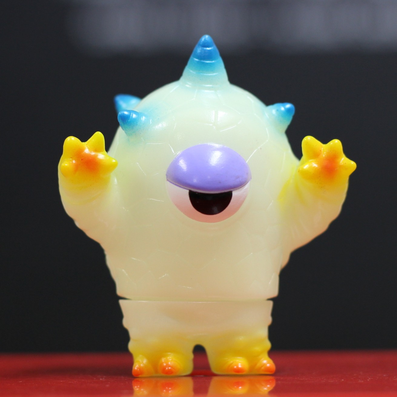 ジャミラ ソフビ 蓄光 グリーン彩色 新品未開封One up. 秋葉原店