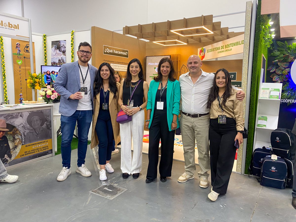 origin_recycle's tweet photo. Fuimos parte de la Cumbre de Sostenibilidad ESG 2025 de Ekos, donde nuestro Director de Asuntos Corporativos y Nuevos Negocios, Javier Díaz, participó en el foro: “Contaminación por plásticos: una batalla que no se puede perder.” https://t.co/itd0NSSNyz