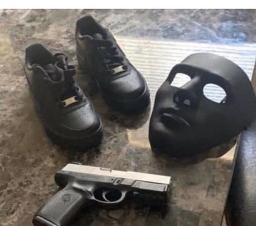 greenlight's tweet image. Howie laying out his Draft Day fit. Go Birds