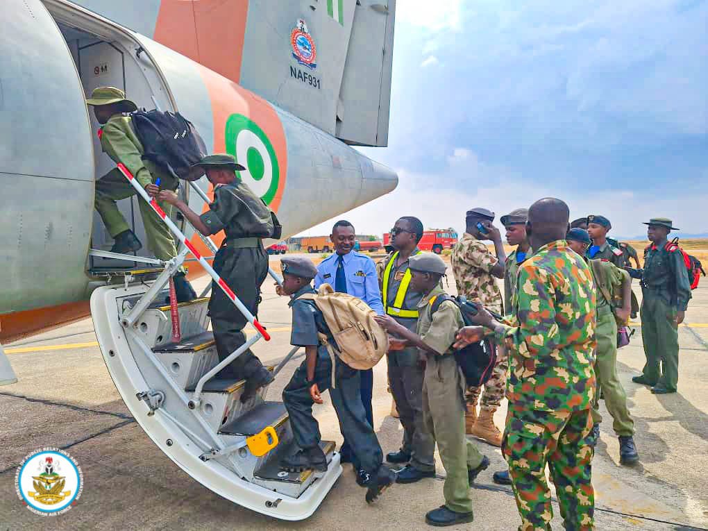 JUST IN: The Nigerian Air Force has  airlifted hundreds of Junior Airmen and Junior Airwomen from the Air Force Military School and Air Force Girls Military School in Jos to various destinations across the country.