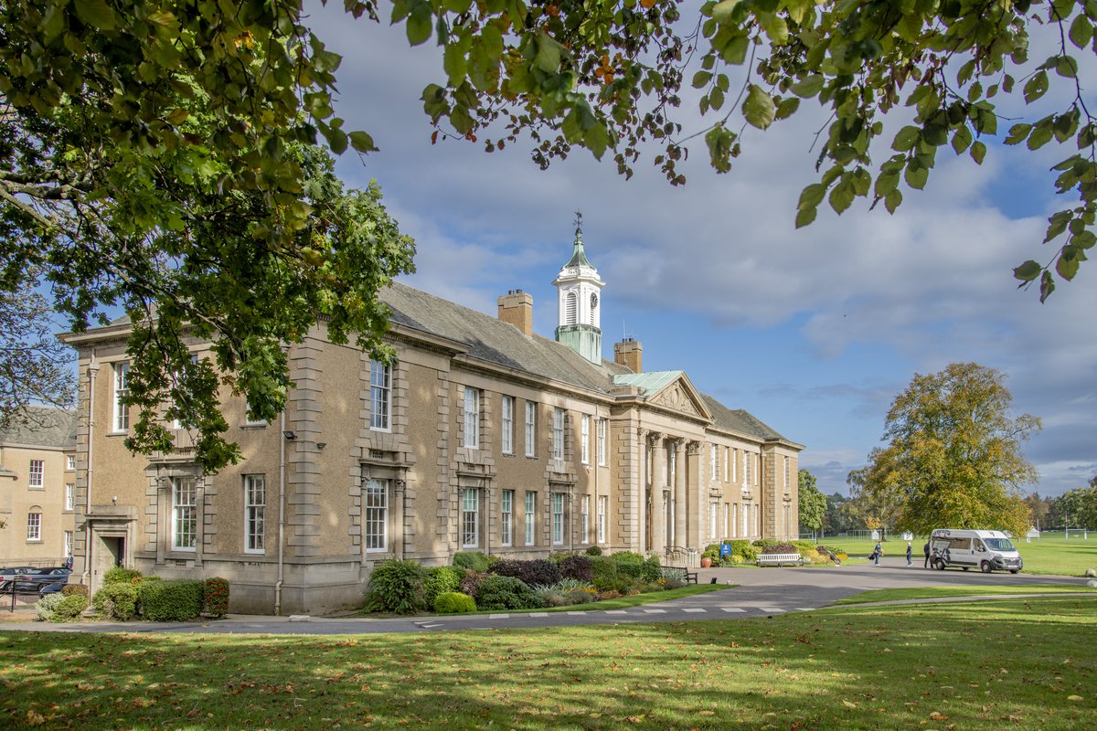 A new way to belong at Merchiston Castle School

We’re pleased to introduce a new "Day" pupil option, designed to give families greater flexibility and transparency.

📍 Explore our new Day option here:
🔗 merchiston.co.uk/admissions/our…

#MerchistonCastleSchool #DayPupil