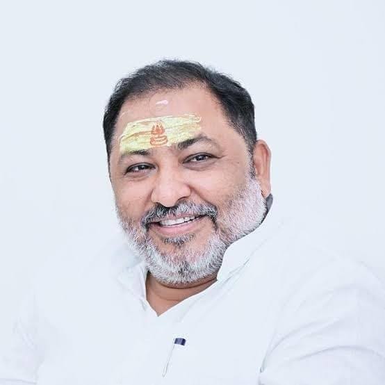 उत्तर प्रदेश परिवहन निगम मृतक आश्रित (@upsrtcdependent) on Twitter photo माननीय मुख्यमंत्री परमपूज्य <a href="/myogiadityanath/">Yogi Adityanath</a>
माननीय परिवहन मंत्री कोटि कोटि धन्यवाद <a href="/dayashankar4bjp/">Dayashankar Singh (Modi Ka Parivar)</a> यूपी परिवहन में 1100 मृतक आश्रितों को नौकरी मिलेगी
मृतक आश्रित वे परिवारजन होते हैं जो किसी सरकारी कर्मचारी की मृत्यु के बाद उसके ऊपर आश्रित रहते हैं जैसे पत्नी, बेटा, बेटी आदि. माननीय मुख्यमंत्री परमपूज्य <a href="/myogiadityanath/">Yogi Adityanath</a>
माननीय परिवहन मंत्री कोटि कोटि धन्यवाद <a href="/dayashankar4bjp/">Dayashankar Singh (Modi Ka Parivar)</a> यूपी परिवहन में 1100 मृतक आश्रितों को नौकरी मिलेगी
मृतक आश्रित वे परिवारजन होते हैं जो किसी सरकारी कर्मचारी की मृत्यु के बाद उसके ऊपर आश्रित रहते हैं जैसे पत्नी, बेटा, बेटी आदि.