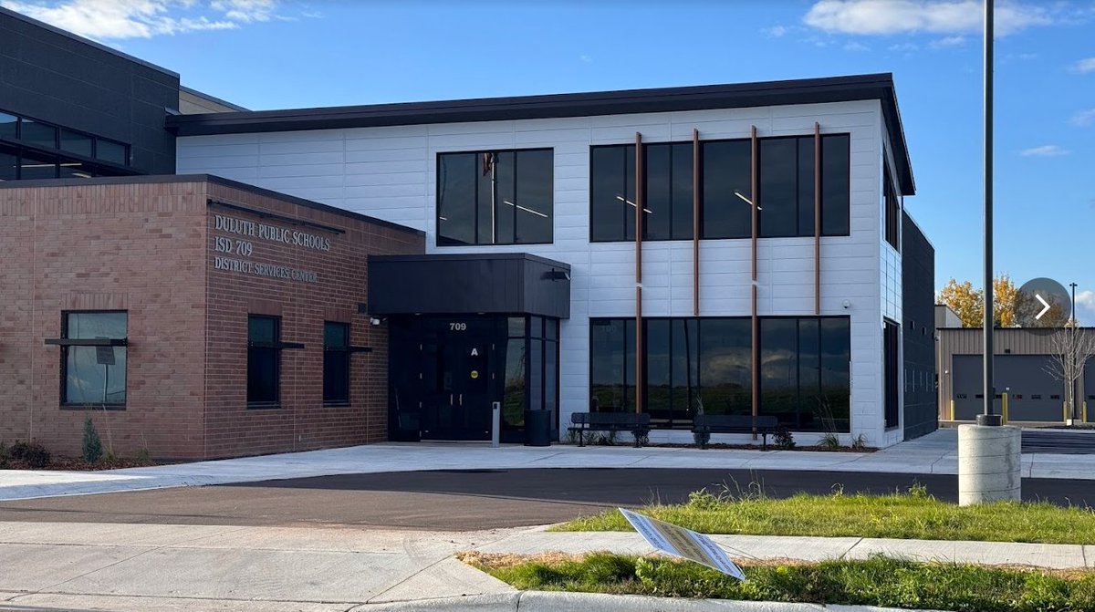 1stEdResources's tweet photo. @donsmithedu had the opportunity to work with the secondary admin team at Duluth Public Schools. They reviewed where they are at in their clarity journey and discussed next steps toward implementation. Great conversations and purposeful planning! #Leadership #Clarity #STAGR https://t.co/ppPvfTC5Wy