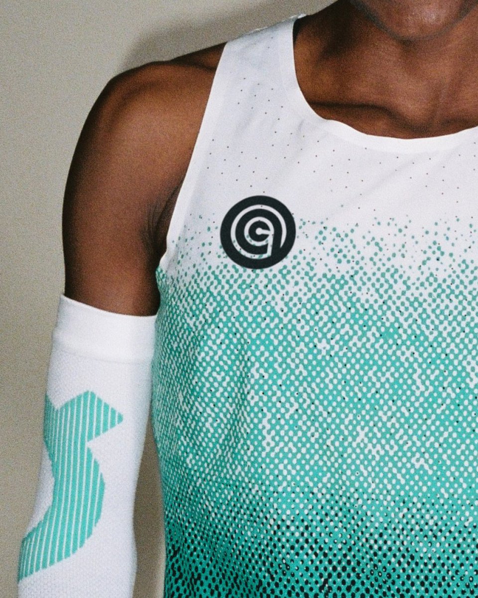 on_running's tweet image. New logo. Same dream. 💭

OAC Global, Europe, and Oceania are rewriting what’s possible in running.

Catch the OAC in action at Penn Relays. New logo drops in Philadelphia today. 💫

#DreamOn #OnAthleticsClub #OAC