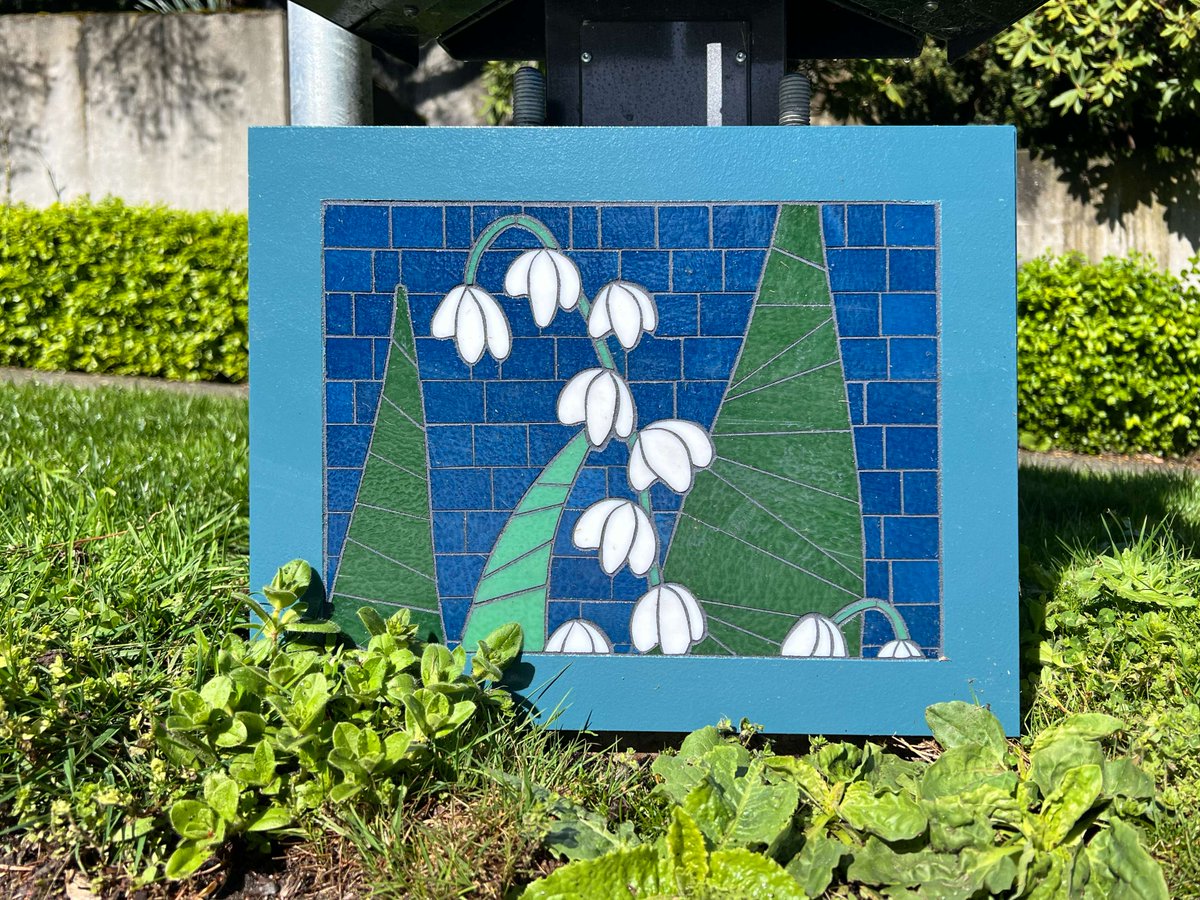 Seattle City Light (@seacitylight) on Twitter photo Over 90% of our energy comes from renewable sources. When you charge your phone or your EV, you’re using renewable energy. If your car is in need of a charge or you just like looking at public art, check out new art by Sarah Robbins on some of our EV chargers! <a href="/SeattleArts/">Seattle Office of Arts & Culture</a> Over 90% of our energy comes from renewable sources. When you charge your phone or your EV, you’re using renewable energy. If your car is in need of a charge or you just like looking at public art, check out new art by Sarah Robbins on some of our EV chargers! <a href="/SeattleArts/">Seattle Office of Arts & Culture</a>