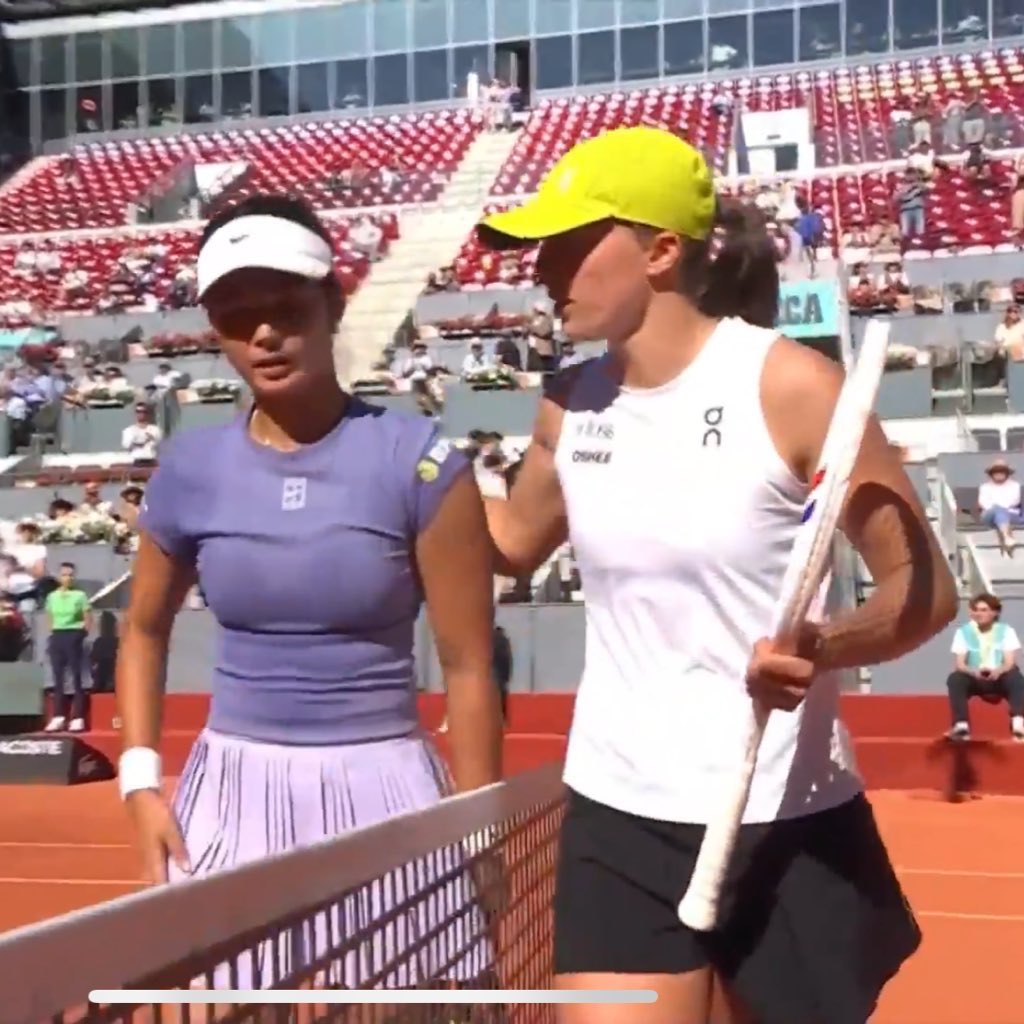 mwisces's tweet image. Despite the loss, Alex Eala deserves a big round of applause. With this match, she continues to inspire so many people, truly a remarkable athlete 🥹👏🏻 #MadridOpen