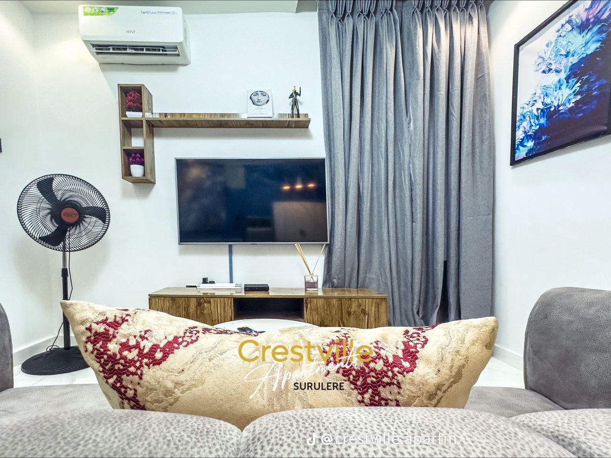 A stay at Crestville🤭