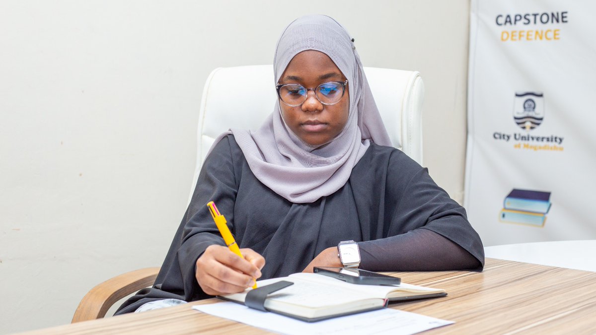 Cumogadishu's tweet image. English Instructors at the institute of Foundation and Language FLI, City University of Mogadishu, had training on “Authentic Assessment of Student Learning,” led by University President, Prof. Dr. Abdullahi A. Barise. This step boosts teaching quality and modern learning!
#City