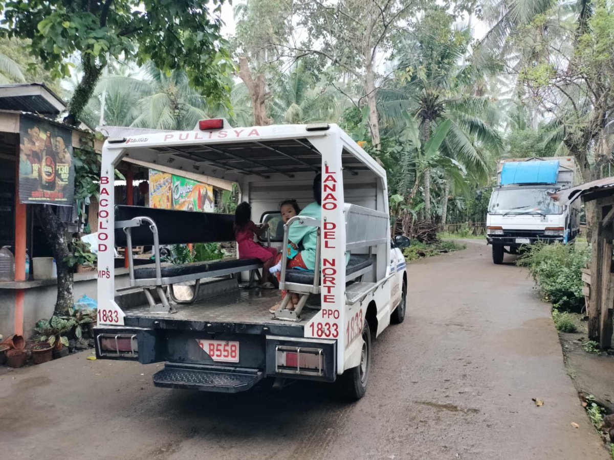 bacolodmps's tweet photo. Libreng Sakay
#PNPGoodDeeds
#SaBagongPilipinasAngGustongPulisLigtasKa
#ToServeandProtect https://t.co/X6fZQPnlS8
