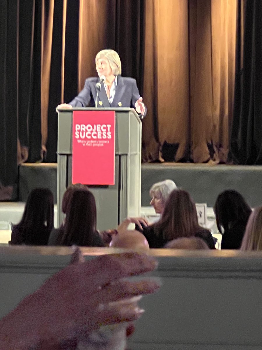 Nothing like being inspired by Adrienne as she shares stories of youth and sang a little of #Luther inspired by ⁦<a href="/DreamstoAction/">Project Success</a>⁩