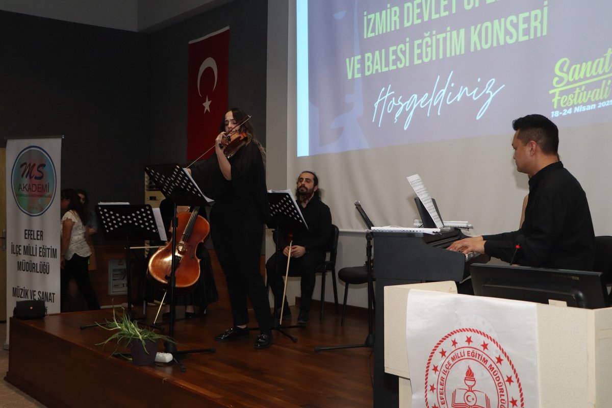 efelerilcemem's tweet photo. İlçe Milli Eğitim Müdürümüz Sn Hakan ÖZCAN’ın katılımlarıyla, Efeler İlçe Milli Eğitim Müdürlüğü Müzik ve Sanat Akademisi tarafından Sanat Festivali kapsamında düzenlenen İzmir Devlet Opera ve Balesi Eğitim Konseri başarıyla gerçekleştirilmiştir.
@tcmeb
@ekicis20
@hakanozcan65 https://t.co/3Il1VJwxf4