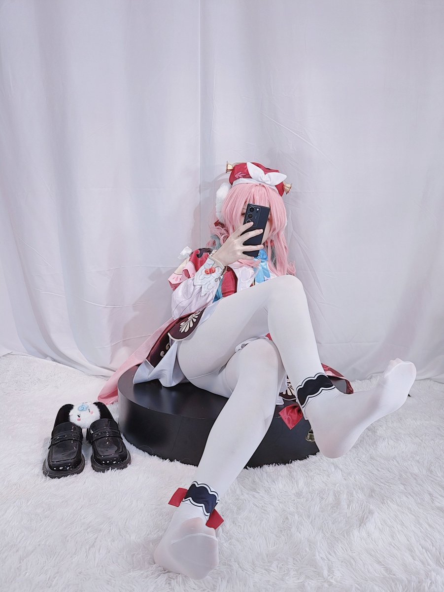 我会用脚趾比耶，跟我回家看看吧。