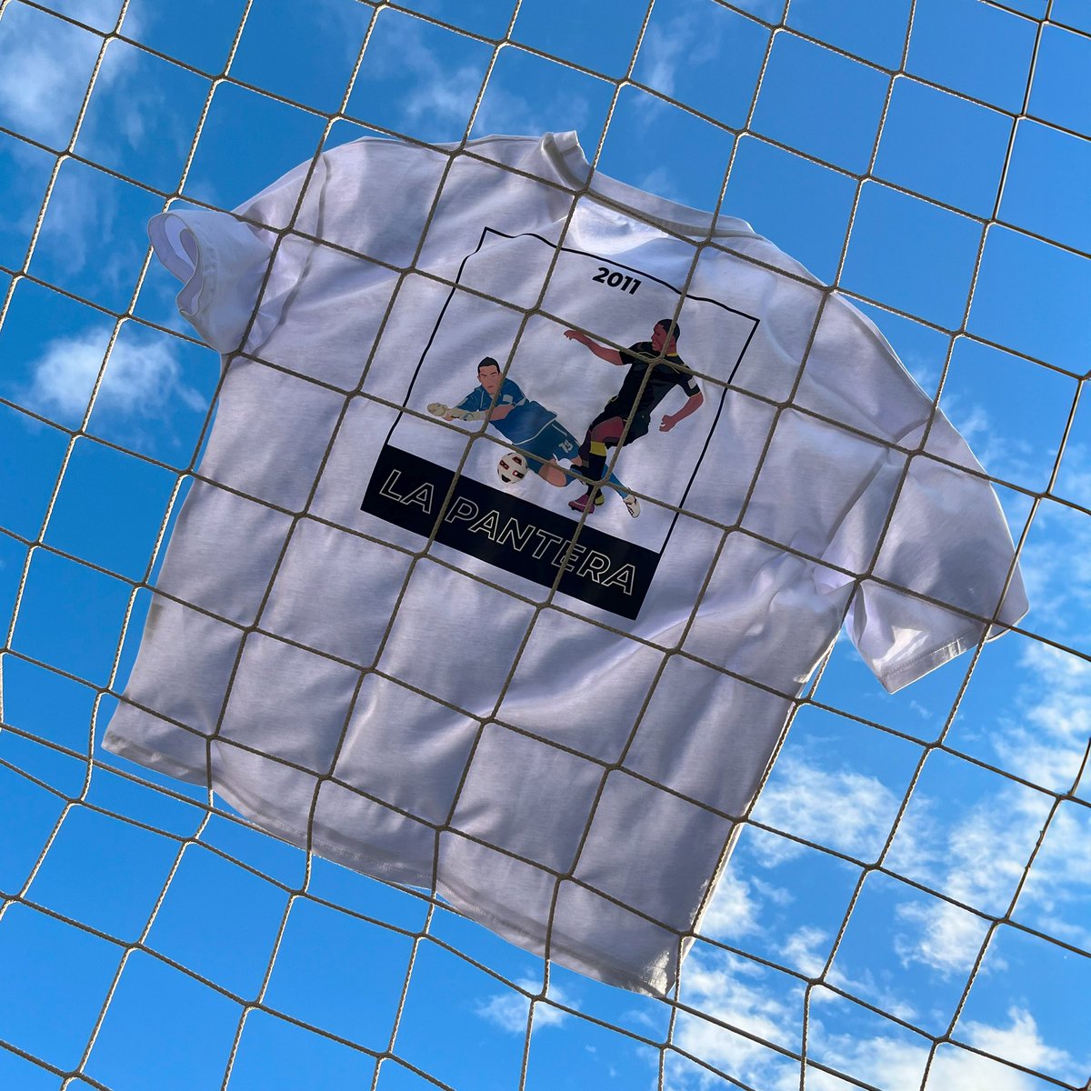 La Pantera la lleva. ¿No la vas a llevar tú este sábado? 
Disponible el Drop 002 La Pantera en sabikaclub.es