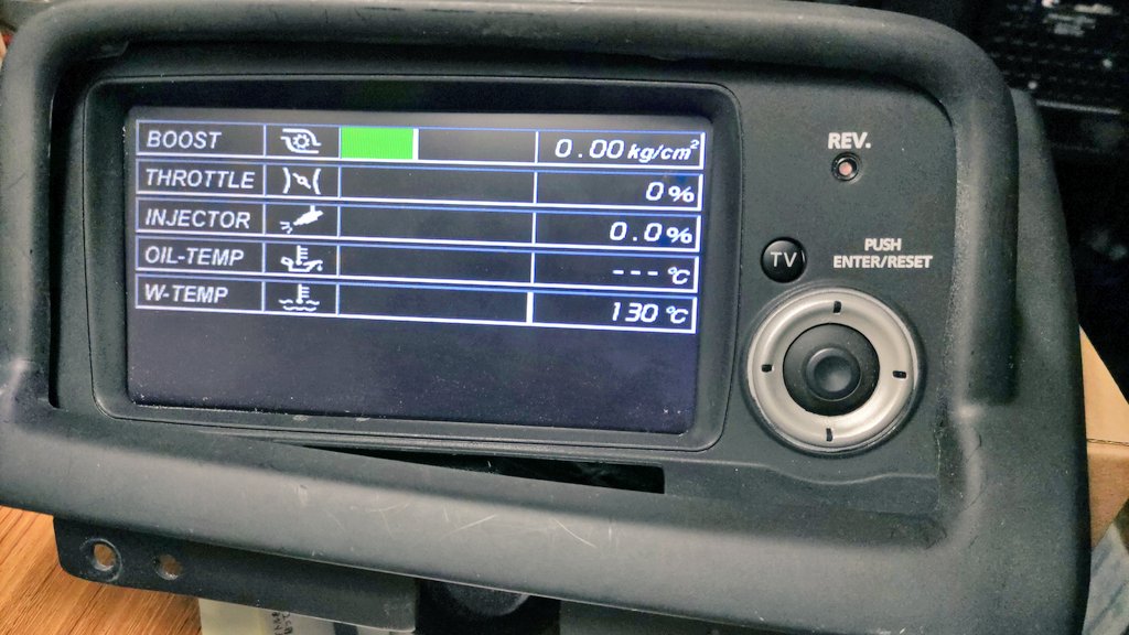 GRID_Racing_JP's tweet photo. なんとかここまで出来ました！
システムはこれで良さそう✨️
完成度80%!

新規金型ABS樹脂6.5インチMFDフェイスパネル
LEDバックライトLCD画面800×480
拡大/水平/垂直/コントラスト/明度調整機能
HDMI外部入力対応

アールズに間に合いそうです😚

とりあえず

画面デカい!!!! https://t.co/MYyJ1yekwl