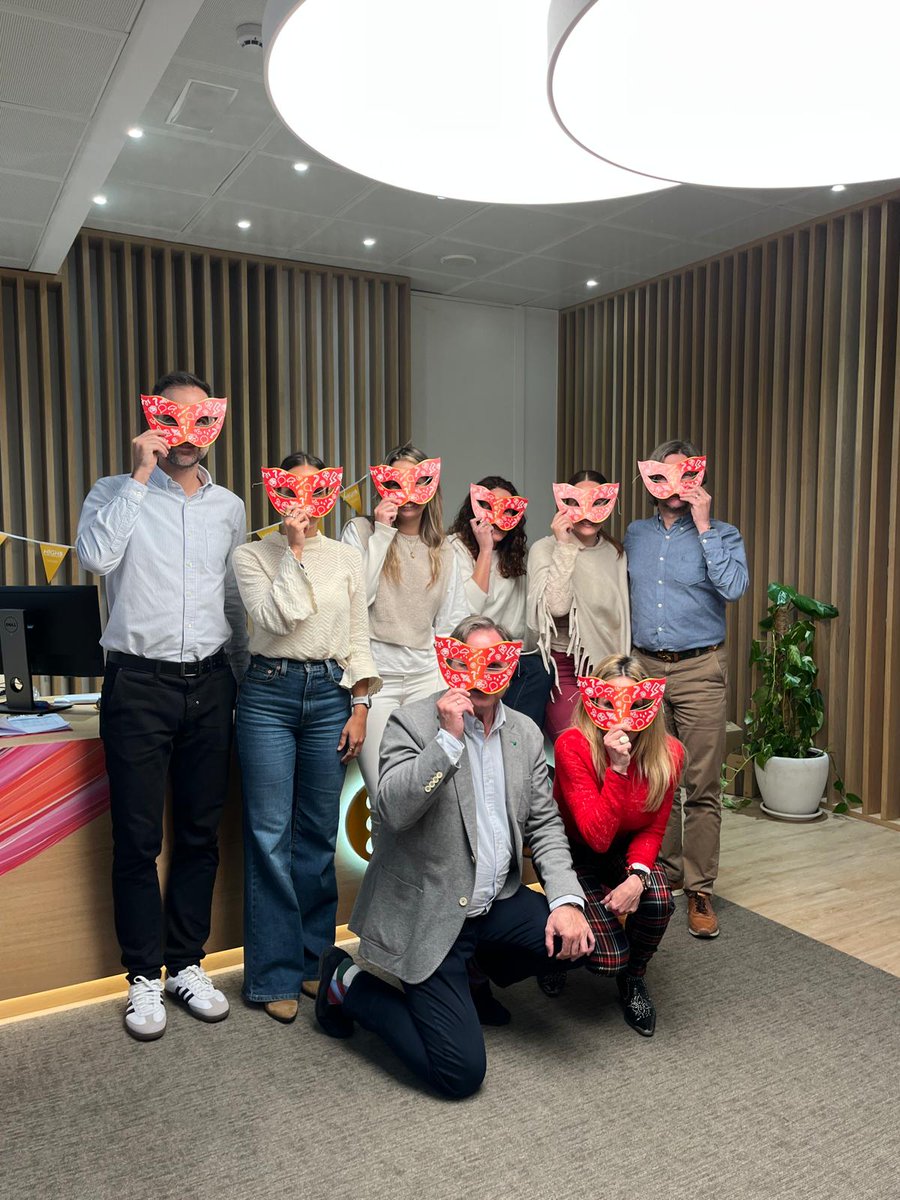 Sobi (@sobi_iberia) on Twitter photo #DesenmascaraLahemofilia es la campaña Sobi, en colaboración con <a href="/fedhemo/">FEDHEMO - Hemofilia</a> y <a href="/FEDER_ONG/">FEDER | Enfermedades Raras</a> para sensibilizar sobre la realidad de las personas que conviven con esta #EnfermedadRara y la importancia de prevenir y controlar los microsangrados. Únete a nosotros
bit.ly/4lK4QPZ #DesenmascaraLahemofilia es la campaña Sobi, en colaboración con <a href="/fedhemo/">FEDHEMO - Hemofilia</a> y <a href="/FEDER_ONG/">FEDER | Enfermedades Raras</a> para sensibilizar sobre la realidad de las personas que conviven con esta #EnfermedadRara y la importancia de prevenir y controlar los microsangrados. Únete a nosotros
bit.ly/4lK4QPZ