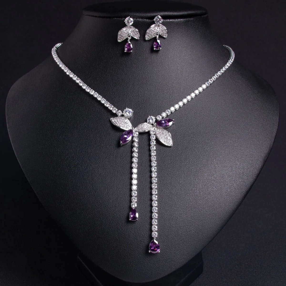 SwipeKart's tweet photo. Shine like never before ✨
The Crystal Flutter Set brings elegance to life with butterfly-inspired sparkle and delicate drops 💎
Perfect for parties, weddings &amp; glam nights 🦋
Shop now 👉 [your link]
#JewelrySet #ButterflyNecklace #CrystalJewelry #ElegantStyle https://t.co/yAFwKNJTzU