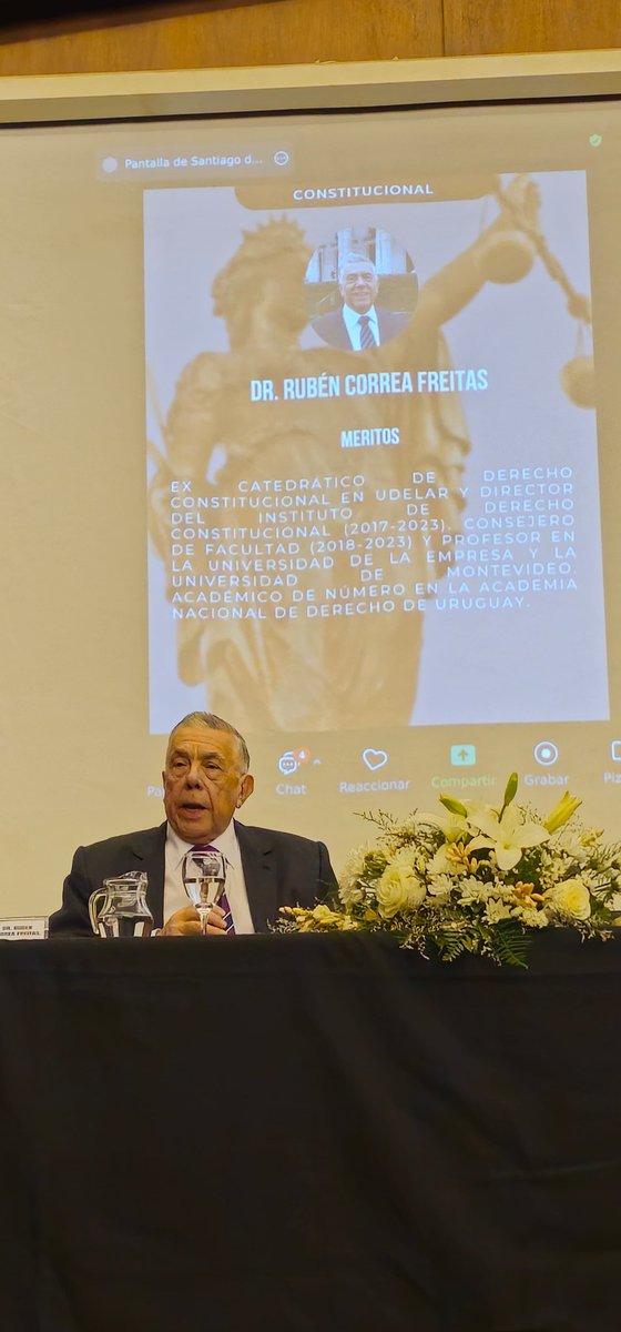 Exponiendo sobre el Código de lo Contencioso Administrativo en el II Congreso de Derecho Público en la Regional de Salto, Udelar.
