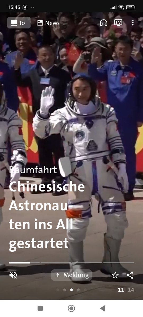 KempsensFritze's tweet photo. Himmelschreiend @tagesschau: Alle #Raumfahrer wären "#Astronauten"? Was für ein transatlantischer #Rassismus! Der erste Mensch im All war #Kosmonaut/#Russe. #China schickt Taikonauten los. Aber die Erde ist natürlich eine Scheibe, und die #USA sind der Fixstern! #DieWaffenNieder https://t.co/ijCOOrQVBI