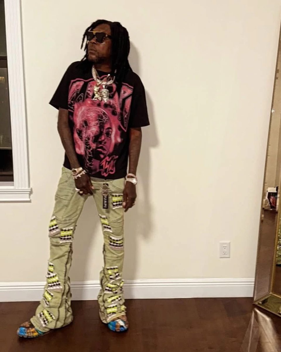 Worl Boss <a href="/Vybz_Official/">Vybz Kartel</a> 👑 #JoinTheTeam
