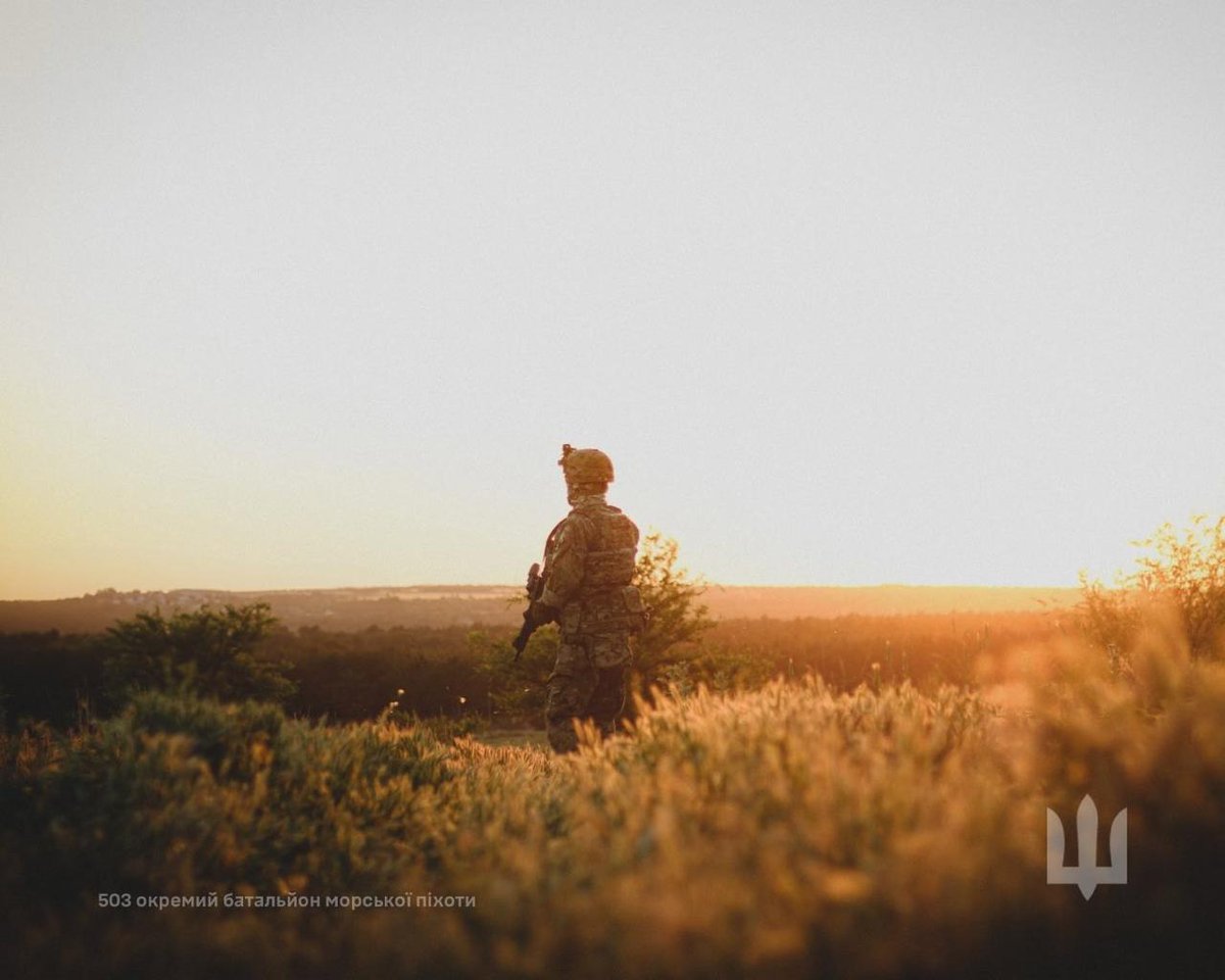 The sun will rise tomorrow 

📷: 503rd Marine Battalion