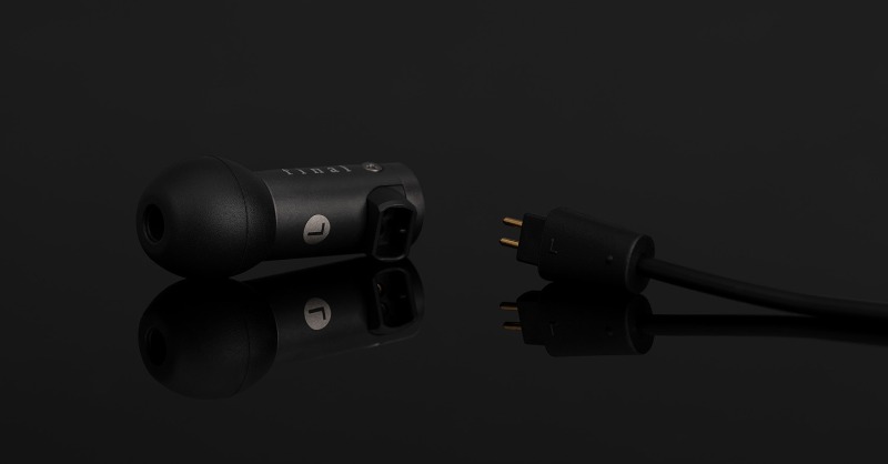 final_audio's tweet photo. 【新製品情報】
BAドライバーの新しい可能性を追求したS seriesより、新モデル #S3000 を本日4/25(金)から発売いたします。
音導管の形状が外側にかけて広がっていく漏斗形状の「ファンネルノズル」を搭載。
BAイヤホンの新たな定番といえる、伸びやかな高域とクリアな低音の音をお楽しみください。