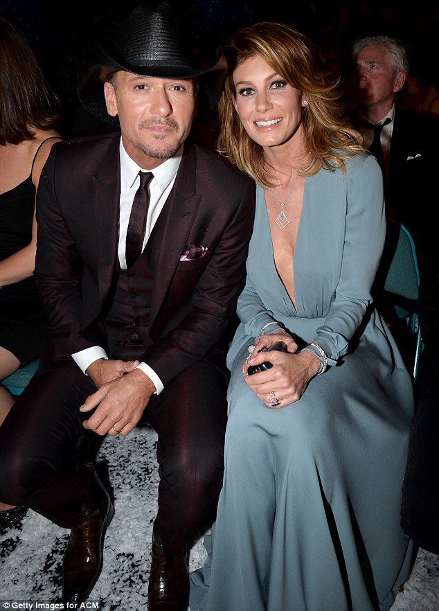 S 🤠💃🏻🌹 tweet media