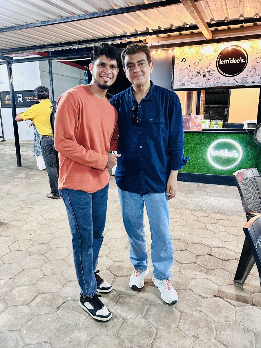Syedkalimullah8's tweet image. தல தரிசனம்🥹🫂❤️🥳🧿
What else I need more then this😍
Spending time with Ajith sir is never forgotten in my life💯 
Seriously he’s gem in the world☺️
#ajithkumaracing #fanboy #thalaajith #GoodBadUgly