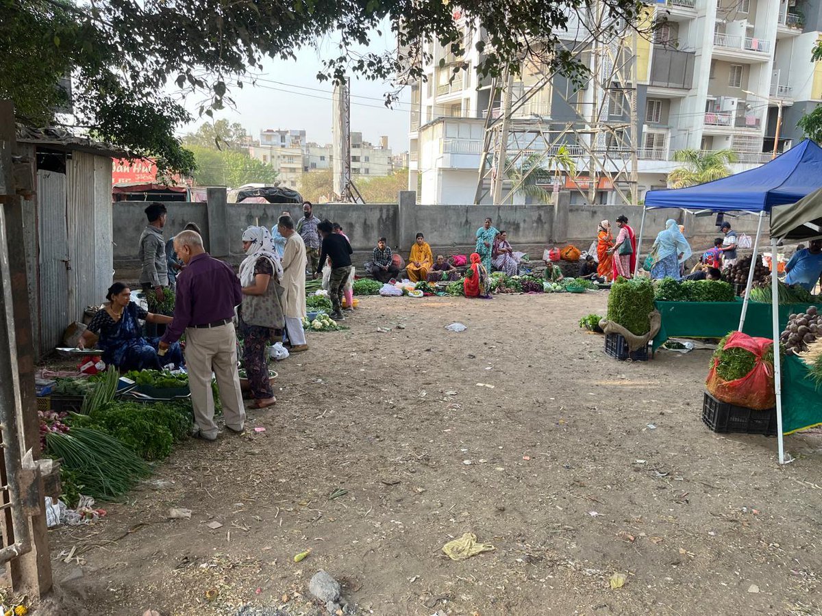 Mohammadwadi-Undri Residents Wel. Dev. Foundation (@murwdfoundation) on Twitter photo #thursdaymarketoppNYATIESTATE
<a href="/PMCPune/">PMC Care</a> <a href="/DrRajBhosale/">Dr. Rajendra Bhosale IAS</a>
Only a people's movement can deliver. The Thursday Market on the busy road near Nyati Estate which spilled out was organised inside the Amenity space by a caring citizen , <a href="/renu8615/">Renuka Suryavanshi</a> . People happy thanks to people's power! #thursdaymarketoppNYATIESTATE
<a href="/PMCPune/">PMC Care</a> <a href="/DrRajBhosale/">Dr. Rajendra Bhosale IAS</a>
Only a people's movement can deliver. The Thursday Market on the busy road near Nyati Estate which spilled out was organised inside the Amenity space by a caring citizen , <a href="/renu8615/">Renuka Suryavanshi</a> . People happy thanks to people's power!