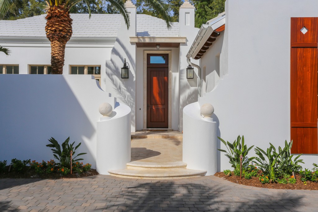 PerroneConst's tweet photo. Color bursts to life in every corner creating a visual symphony that dances alive with light and shadow.

View more in our homes gallery: https://t.co/qgzPLKosdp https://t.co/pDmqTl093b