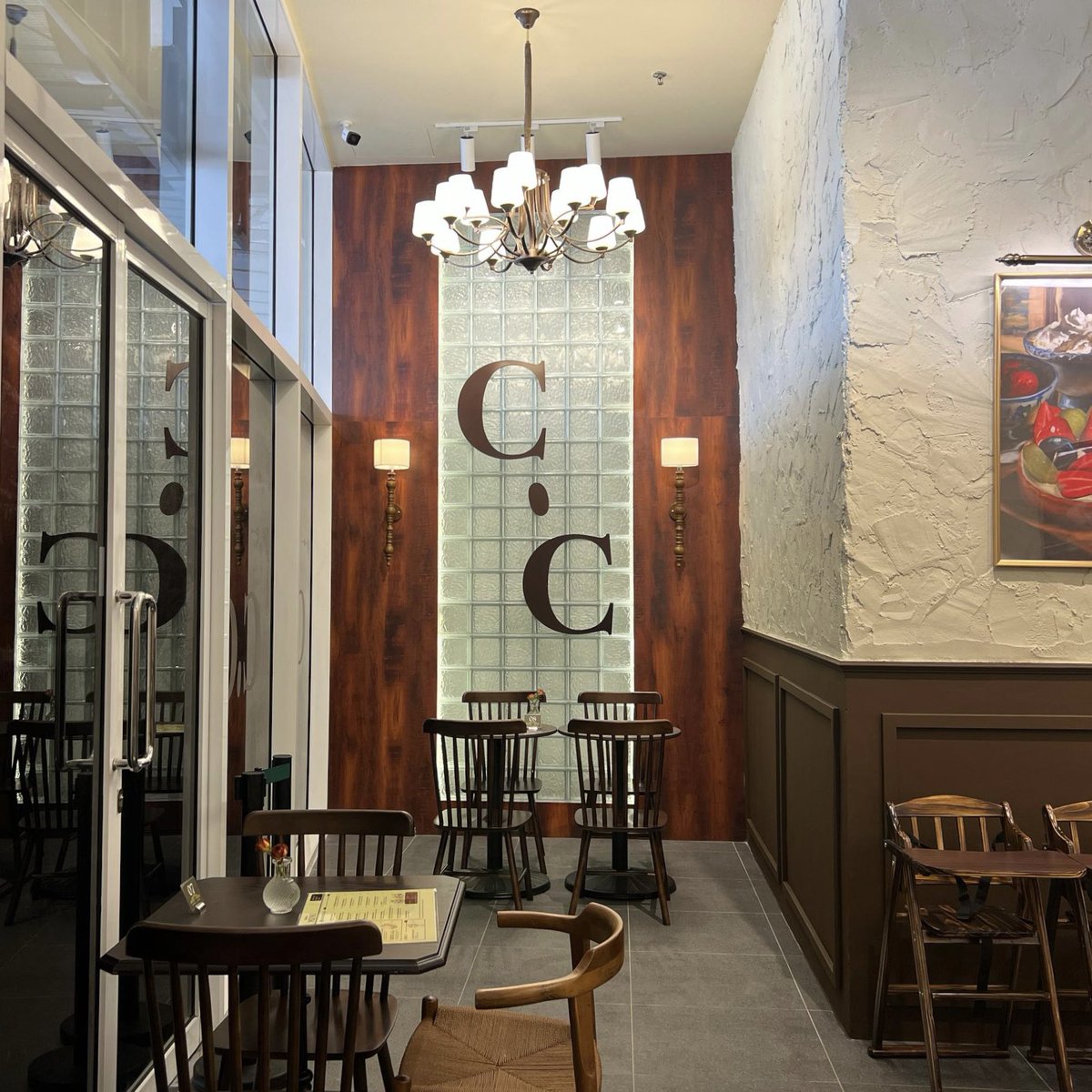 MohKeIpoh's tweet photo. Sempena pembukaan, Chloe Co buat promosi RM3 sahaja untuk menu Butter Croissant. Bermula 25 April sehingga 28 April 2025 😍

Ini antara makanan menarik yang kome boleh cuba di Chloe Co :

- French Tarte Series 
- French Egg Tart
- Shortcake Series 
- Peach Strudel
- Strawberry Strudel 
- Pistachio Croissant 
- Berliner Doughnut series 
- Cromboloni Series 
- Ayam Masak Merah Croissant 
- Rendang Chicken Danish 
- Satay Chicken Peanut 
- Popiah Croissant  
- Apam Balik Croissant 
- Gula Melaka Coconut Danish 
- Pesto Mushroom Sourdough 
- Pain Au Almond Raisin
& banyak lagi!

Kome tunggu apa lagi? Moh Kita!

Chloe Co (Station 18)
📍G66 AEON Mall Station 18, Ipoh, Perak
⏰10am-10pm (Ahad-Khamis)
⏰10am-10.30pm (Jumaat, Sabtu, Cuti Umum)