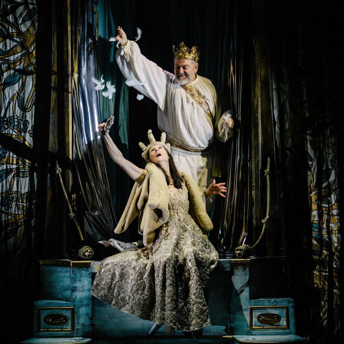 Derby Theatre (@derbytheatre) on Twitter photo ✨ A bold, beautiful twist on a classic fairytale…
<a href="/balletlorent/">balletLORENT</a>'s #SnowWhite opens TOMORROW at #DerbyTheatre! 👑
Don’t miss this magical production filled with breath-taking dance, powerful storytelling, and a spellbinding score by Doctor Who composer Murray Gold.
🎧 Hear ✨ A bold, beautiful twist on a classic fairytale…
<a href="/balletlorent/">balletLORENT</a>'s #SnowWhite opens TOMORROW at #DerbyTheatre! 👑
Don’t miss this magical production filled with breath-taking dance, powerful storytelling, and a spellbinding score by Doctor Who composer Murray Gold.
🎧 Hear
