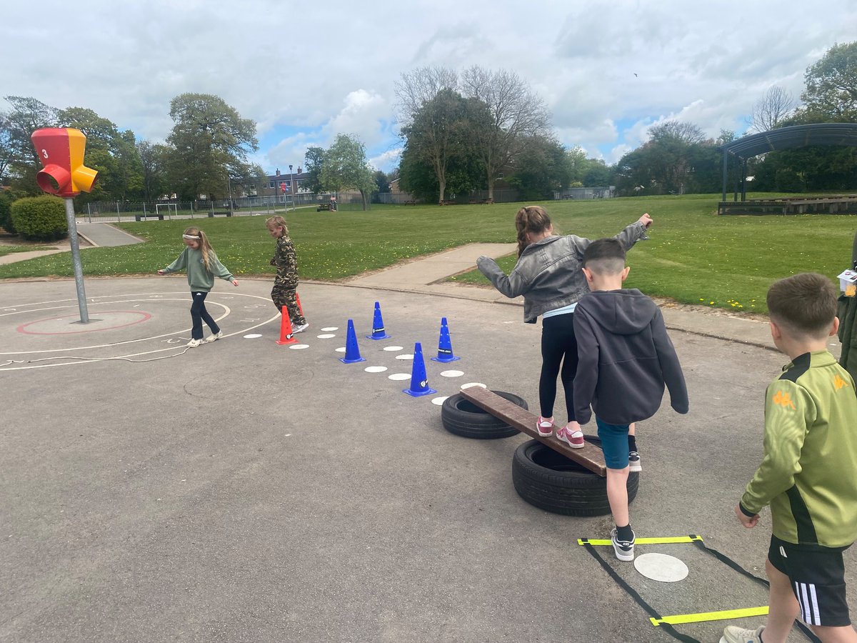 Neasden Primary (@neasdenprimary) on Twitter photo 2L have enjoyed being blind folded for their Commando Joes mission today! <a href="/CommandoJoes/">Commando Joe's</a> 2L have enjoyed being blind folded for their Commando Joes mission today! <a href="/CommandoJoes/">Commando Joe's</a>