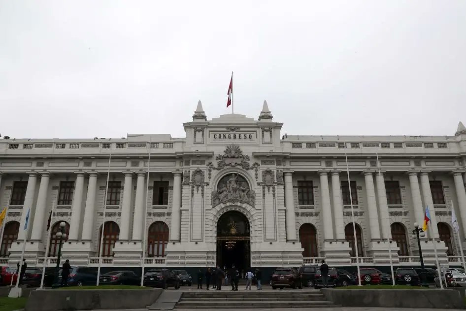Carlos Ríos Espinosa (@espinosa_rios) on Twitter photo Tener una discapacidad no debe significar la pérdida de la libertad. Sin embargo, en toda América Latina, miles de personas con discapacidad siguen siendo institucionalizadas por la fuerza. Ahora en Perú <a href="/presidenciaperu/">Presidencia del Perú 🇵🇪</a> debería vetar reforma del Congreso. hrw.org/es/news/2025/0… Tener una discapacidad no debe significar la pérdida de la libertad. Sin embargo, en toda América Latina, miles de personas con discapacidad siguen siendo institucionalizadas por la fuerza. Ahora en Perú <a href="/presidenciaperu/">Presidencia del Perú 🇵🇪</a> debería vetar reforma del Congreso. hrw.org/es/news/2025/0…