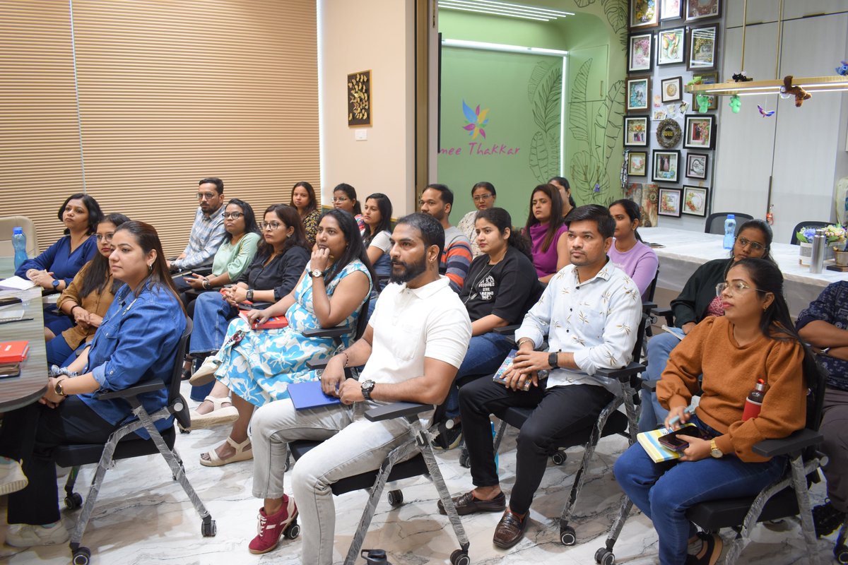 shivaami's tweet image. Last week, our key team at Shivaami took a deep dive into the evolving world of AI through an insightful masterclass.

Thank you, Sreeraman Thiagarajan, for leading this engaging session. 

#Shivaami #AIForWork #TeamShivaami #BetterTogether