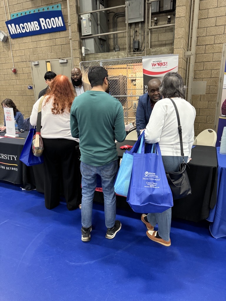 MIWorksMSC's tweet image. We had a great time connecting with job seekers at Tuesday’s Macomb Community College Job Fair!

Missed us? We'll be at the St. Clair County Community College Job Fair on Tuesday, April 29.

#JobFair #MichiganWorks #MacombCounty #StClairCounty