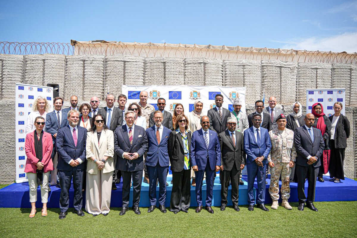 Ambassador of Ireland Kenya (@irlambkenya) on Twitter photo Delighted to join yesterday’s dialogue with Somalia’s President <a href="/HassanSMohamud/">Hassan Sheikh Mohamud</a> in Mogadishu with <a href="/EU_in_Somalia/">EU Delegation Somalia</a> Important to discuss current issues like inclusive democracy & security & to express our ongoing support for positive progress for the Somali people <a href="/Irish_Aid/">Irish Aid</a> Delighted to join yesterday’s dialogue with Somalia’s President <a href="/HassanSMohamud/">Hassan Sheikh Mohamud</a> in Mogadishu with <a href="/EU_in_Somalia/">EU Delegation Somalia</a> Important to discuss current issues like inclusive democracy & security & to express our ongoing support for positive progress for the Somali people <a href="/Irish_Aid/">Irish Aid</a>