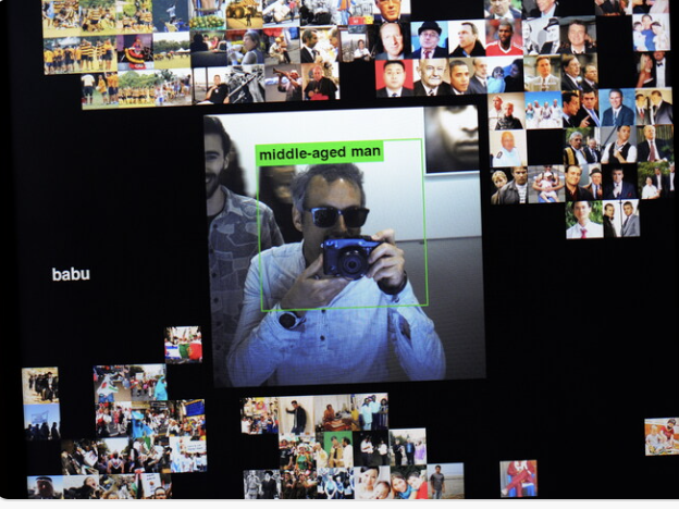 artpoint_xyz's tweet image. This week, we went to see the 'Le Monde Selon l'IA' (The World Through AI) exhibition at Jeu de Paume here in Paris with some of our clients and prospects.
So special to see the work of @sashastiles & @LindaDouniaR in this incredible institution!