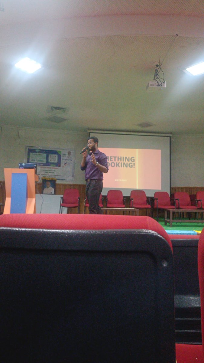 And that's a wrap of our first session, we had a buzz thru of what is EXACTLY Web3 and basic stuff revolving around it, the pics maybe blurry but not the takeaways(also missing out many photogenic peeps who ran when we called for photo sesh🔪)

Catch you soon for the next meeting