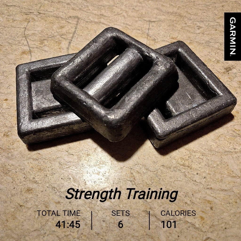 majidahhashim's tweet image. Got home too late to hit the #gym, so this evening's strength training sets were facilitated by my lead #diving #weights 💪🏼