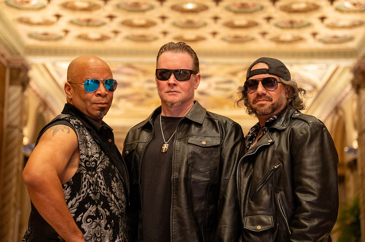 NINTH CIRCLE publican lyric video para "Archangel"

#ninthcircle #fighterrecords #HeavyMetal