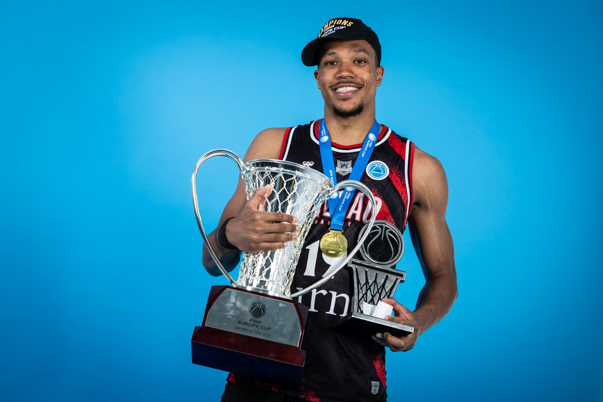basketse's tweet image. Europeisk mästare &amp;amp; MVP! 🏆🤩

Igår vann @MelwinPantzar &amp;amp; hans Bilbao Basket #FIBAEuropeCup efter en spännande finalserie mot PAOK där vår #19 ledde sitt lag med 18.0 PTS, 2.5 STL och blev utsedd till Finals MVP. 

Stort grattis Melwin! 👏