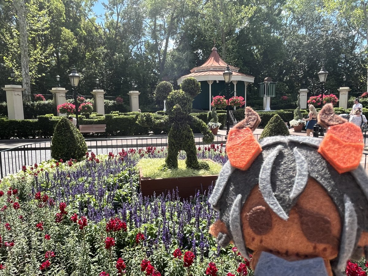 GLENN !! (@demonatdisney) on Twitter photo 